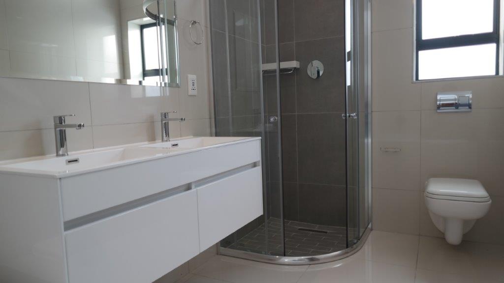 Modern Luxury Bathrooms